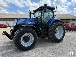 Farm tractor New Holland T7.270 - 1