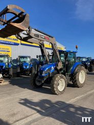 Farm tractor New Holland T5.115 - 1