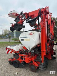 Precision seeder Kuhn MAXIMA - 2