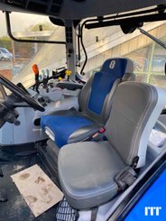 Farm tractor New Holland T7.230 - 7