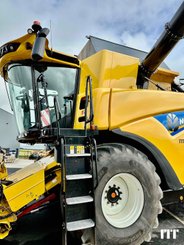 Combine harvester New Holland CX 8.70 - 3