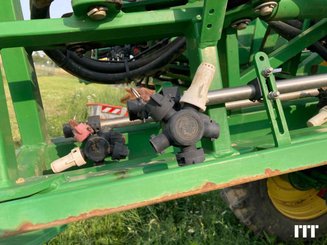 Trailed sprayer John Deere 962l - 6