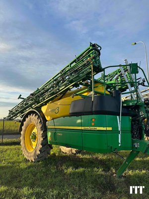 Trailed sprayer John Deere 962l - 1
