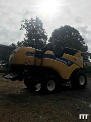 Combine harvester New Holland CX 8.70 - 4