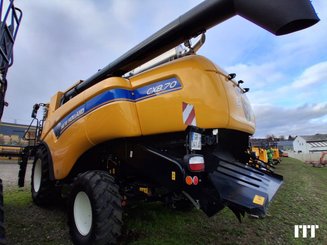 Combine harvester New Holland CX 8.70 - 2