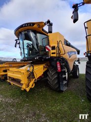 Combine harvester New Holland CX 8.70 - 1