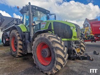 Farm tractor Claas AXION 940 - 1