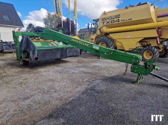 Mower conditioner John Deere 730 - 1