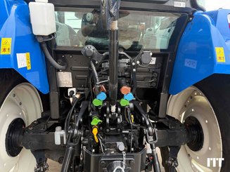 Farm tractor New Holland T5.120 - 6