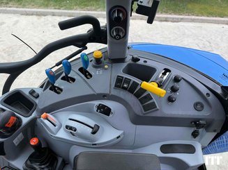 Farm tractor New Holland T5.120 - 10