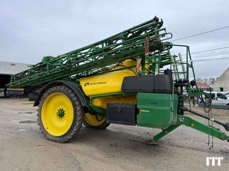 Trailed sprayer John Deere 944i - 1