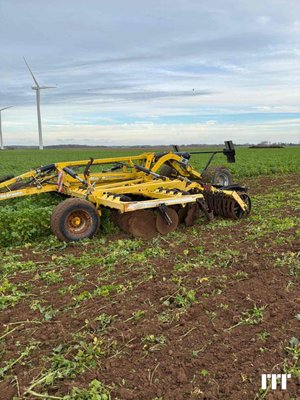 Stubble cultivator BEDNAR ATLAS - 1