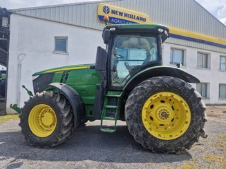Farm tractor John Deere 7230 R - 3