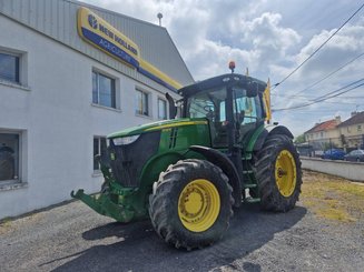 Farm tractor John Deere 7230 R - 1