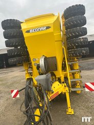 Seed drill BEDNAR OMEGA 6000 FERTI - 1