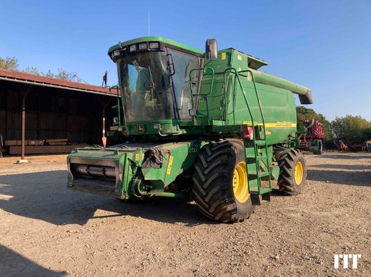 Combine harvester John Deere 9640 WTS - 1