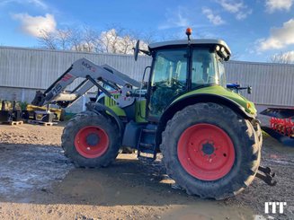 Farm tractor Claas ARION 640 - 1