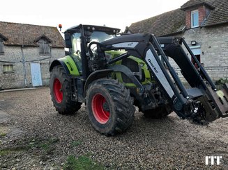 Farm tractor Claas AXION 810 T4F - 1