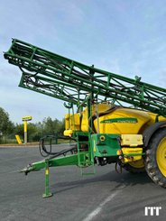 Trailed sprayer John Deere 732 - 3