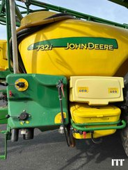 Trailed sprayer John Deere 732 - 9