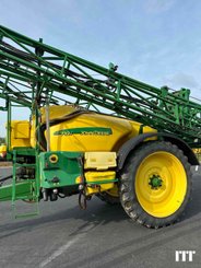 Trailed sprayer John Deere 732 - 2