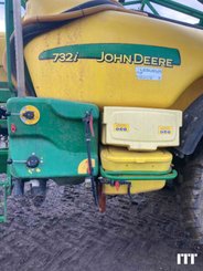 Trailed sprayer John Deere 732 - 6