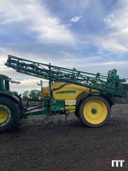 Trailed sprayer John Deere 732 - 2