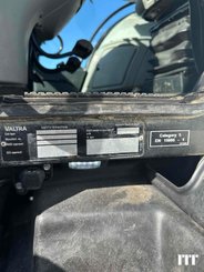 Farm tractor Valtra T213 - 13
