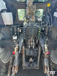 Farm tractor Valtra T213 - 8
