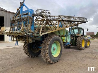 Trailed sprayer Berthoud MAXXOR - 3