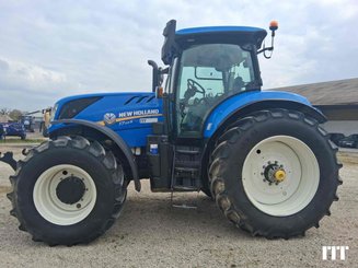 Farm tractor New Holland T7.215 S - 1