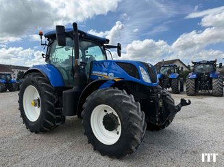 Farm tractor New Holland T7.230 - 1