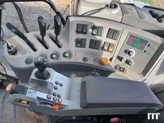 Farm tractor Claas AXION 810 - 11