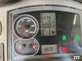 Farm tractor Claas AXION 810 - 12