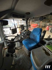Farm tractor New Holland T7040 - 8