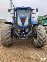 Farm tractor New Holland T7.210 AC - 1