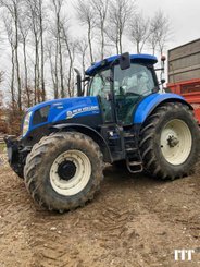 Farm tractor New Holland T7.210 AC - 2