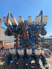 Precision seeder Monosem VALOTERA - 2