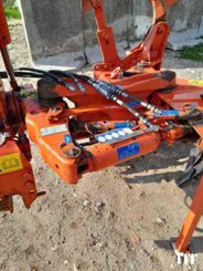 Plough Kuhn VARIMASTER 123 - 6