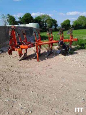 Plough Kuhn VARIMASTER 123 - 1