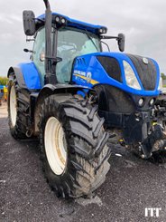 Farm tractor New Holland T7.230 SWII - 1