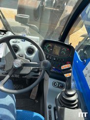 Telehandler New Holland LM 7.42 - 13