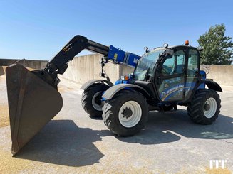 Telehandler New Holland LM 7.42 - 1