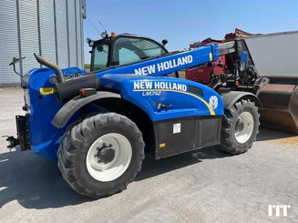 Telehandler New Holland LM 7.42 - 2