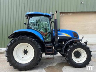 Farm tractor New Holland T6070 - 1