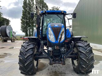 Farm tractor New Holland T6070 - 4