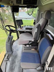 Combine harvester New Holland CX 8.80 - 6