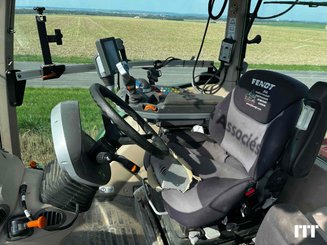 Farm tractor Fendt 716 - 10