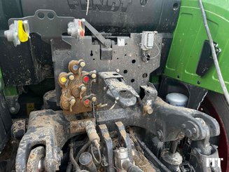 Farm tractor Fendt 716 - 8