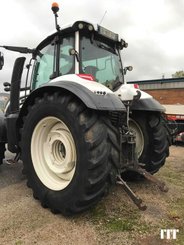 Farm tractor Valtra T234 - 2